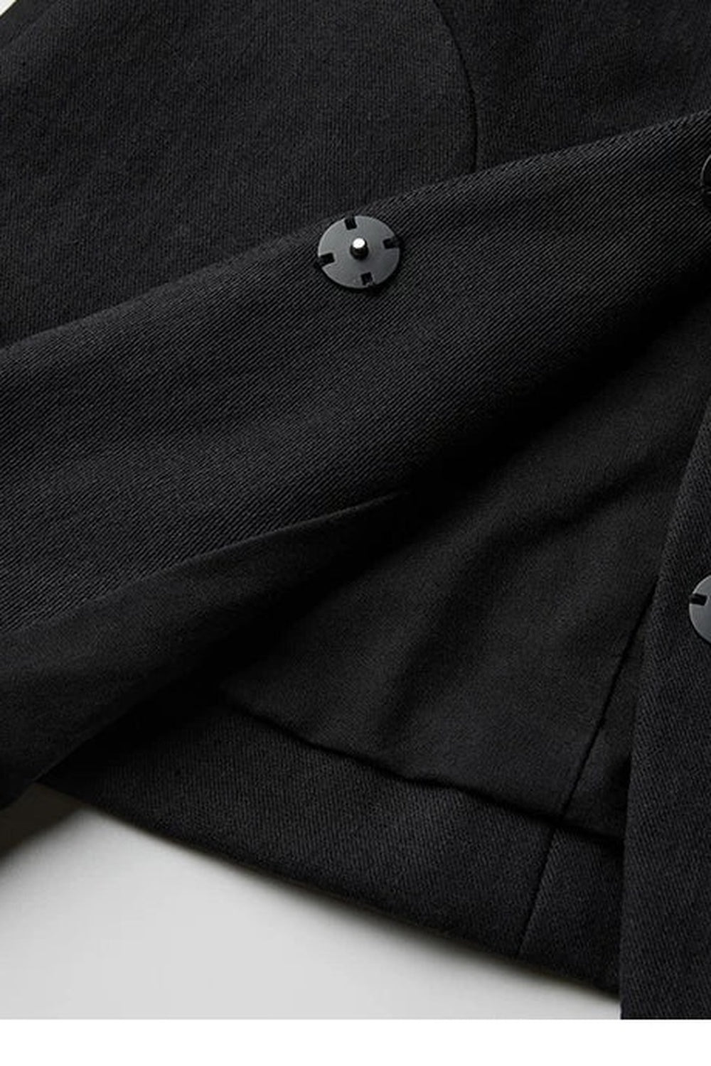 Deconstructed Button-Eye Collar Jacket
