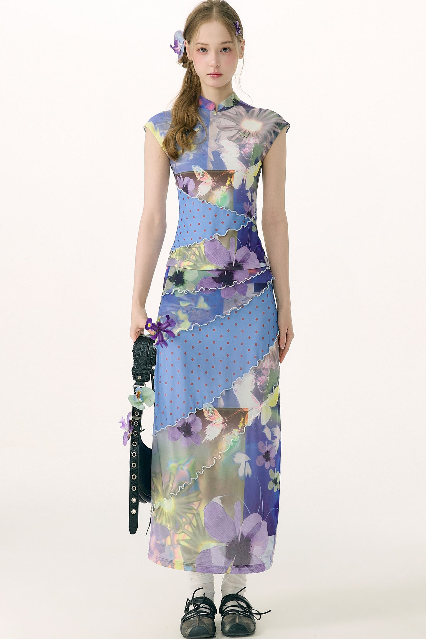Set mit kurzärmeligem Oberteil mit Aquarell-Blumen- und Schmetterlingsprint