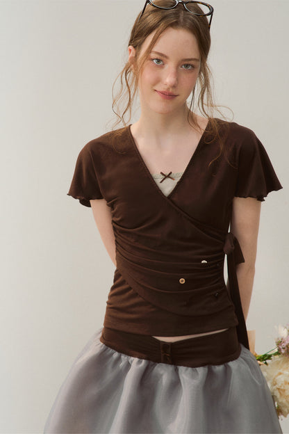 Ensemble haut marron à manches volantées et jupe grise en gaze