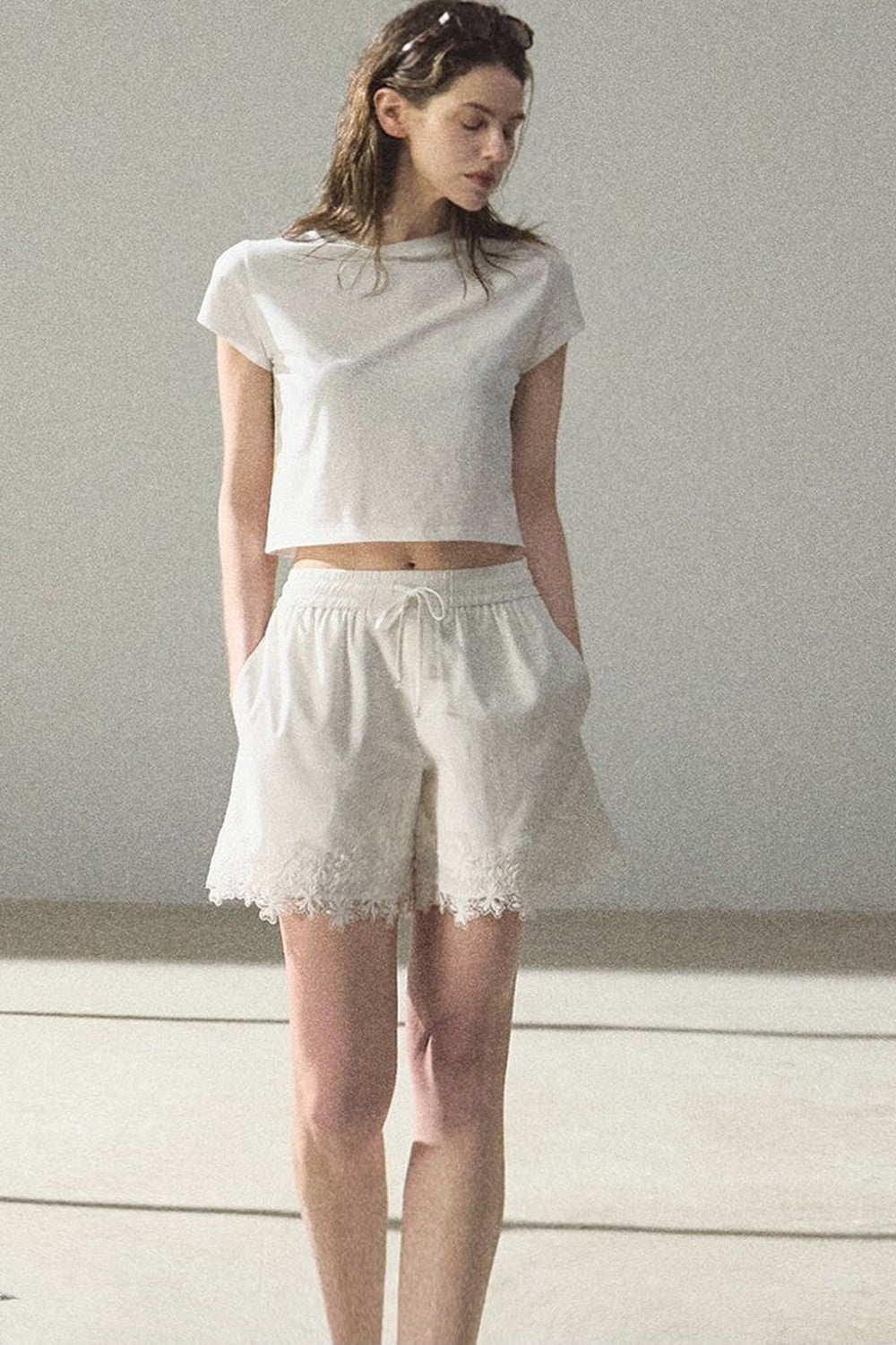 Cropped Wide-Leg Lyocell Lace Pants