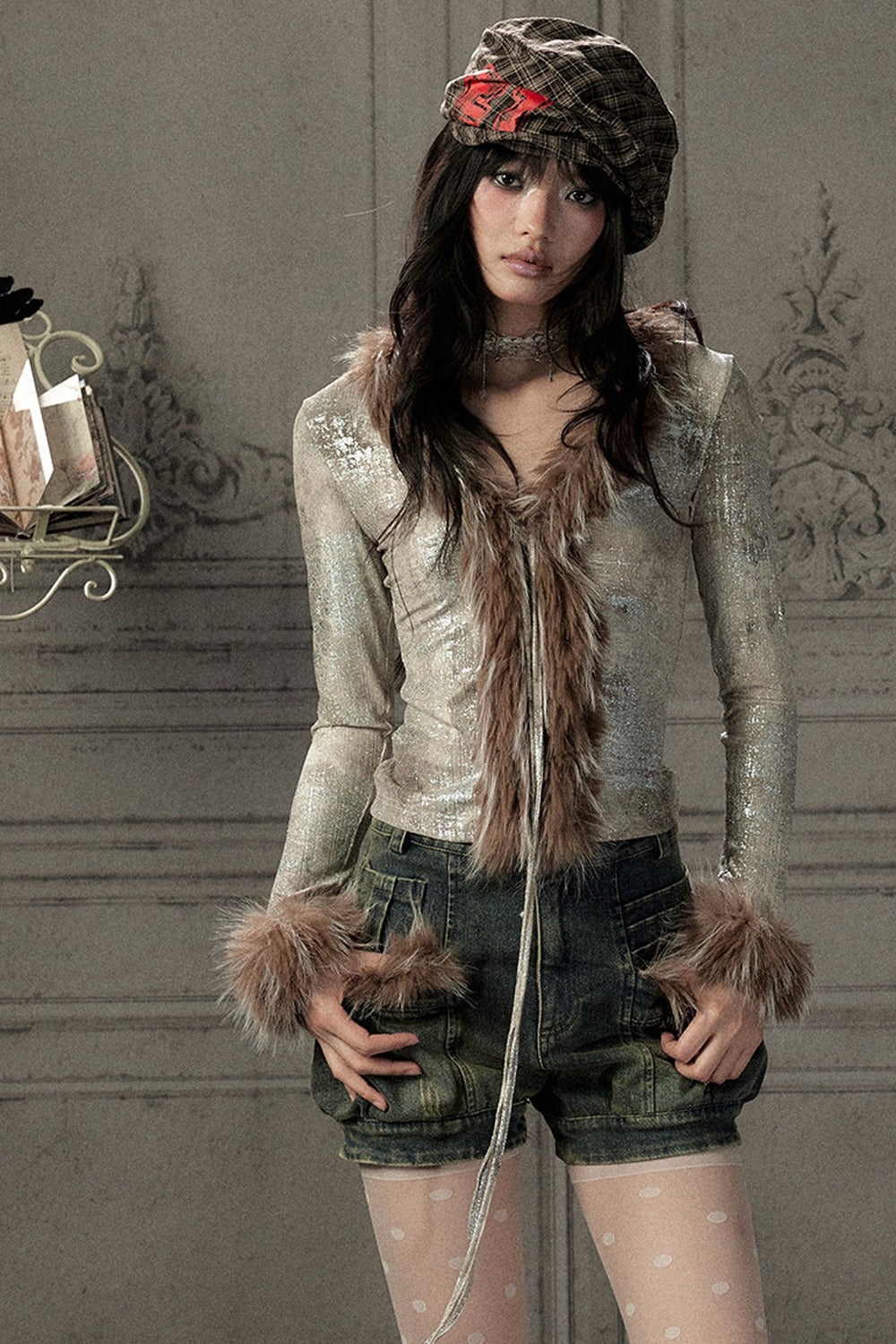 Fur Collar V-Neck Long-Sleeve T-Shirt