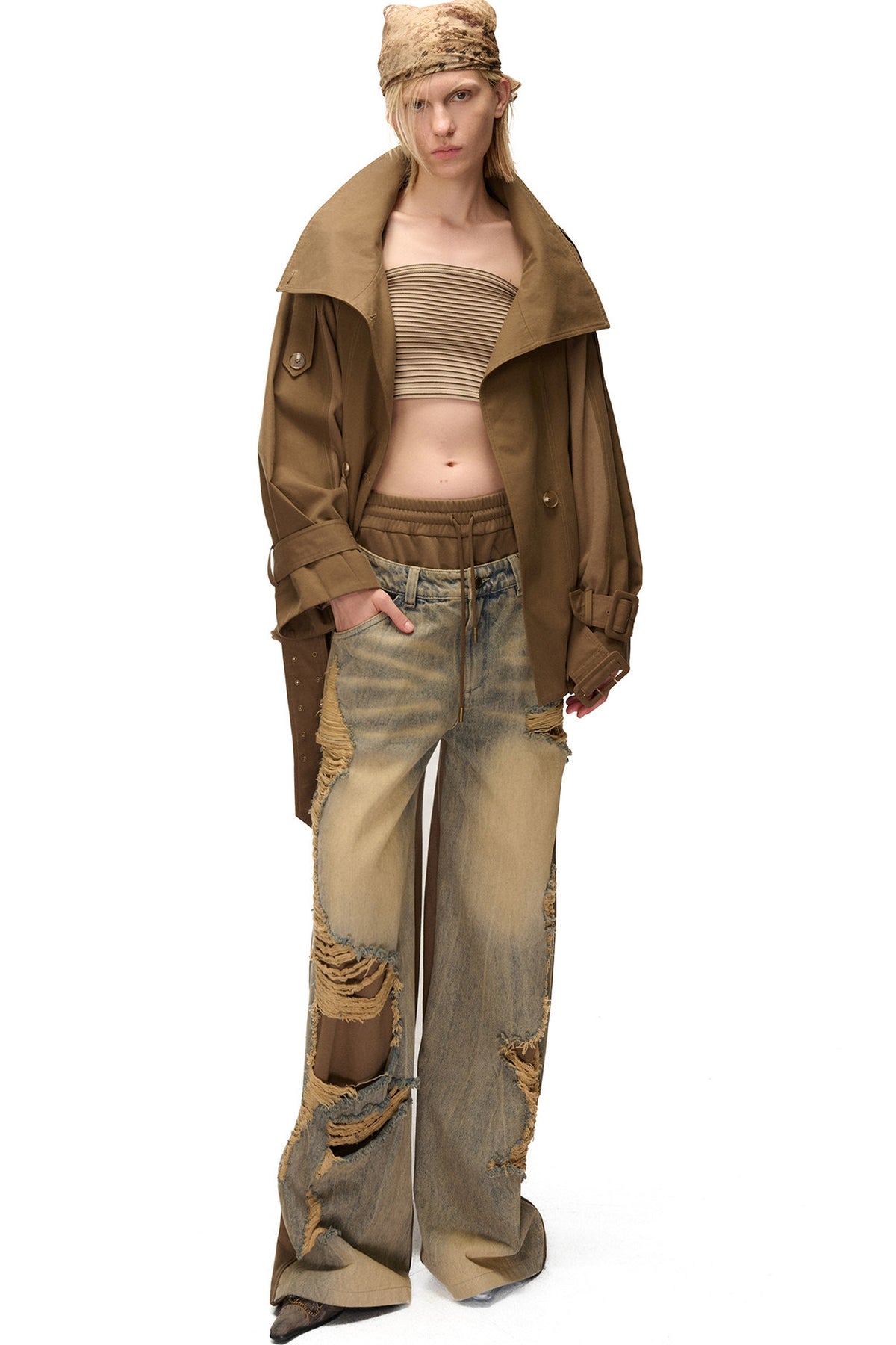 Kurzer Trenchcoat im Patchwork-Stil