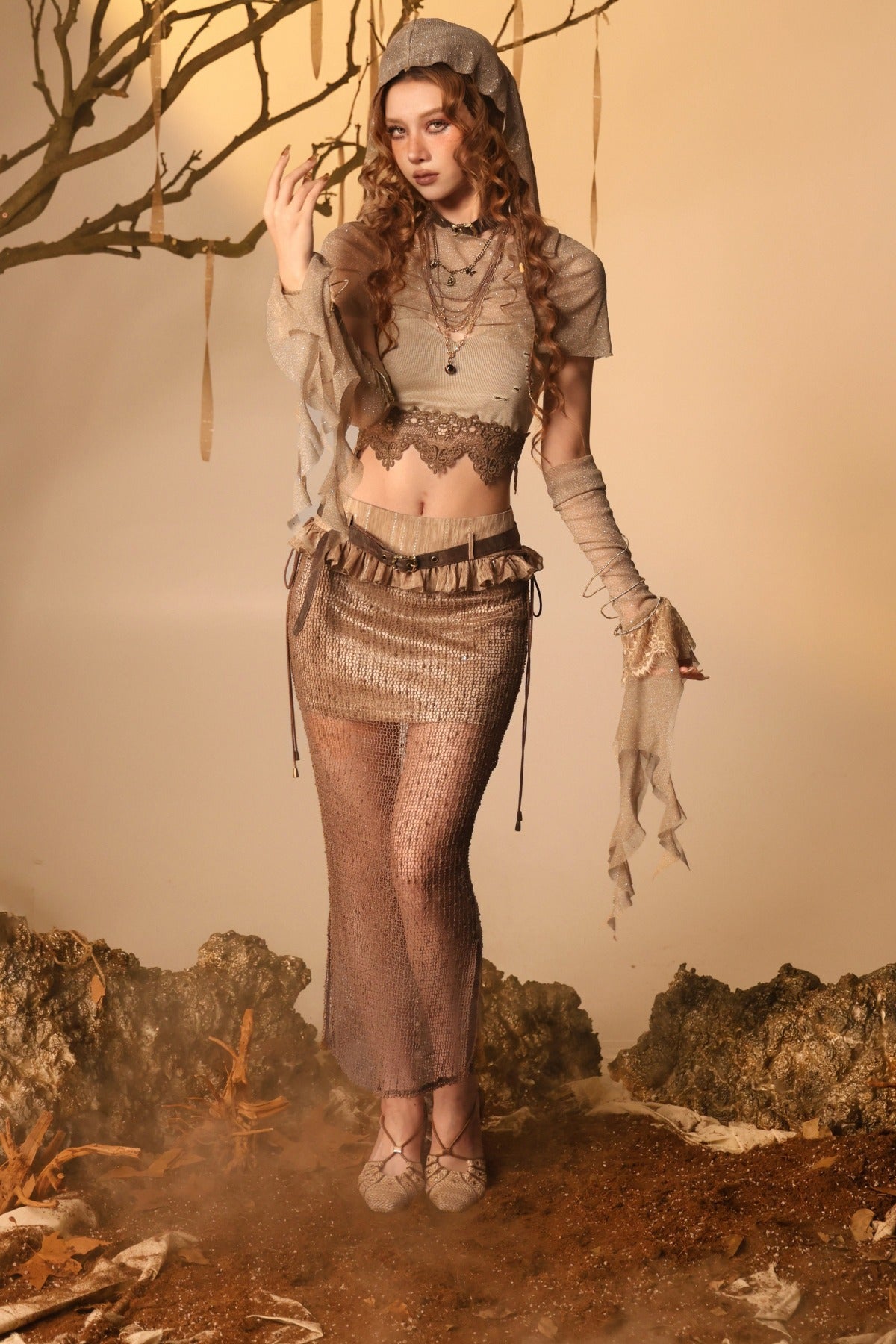 Wasteland Style Lace Camisole Hood Cape Sleeve Set-Up