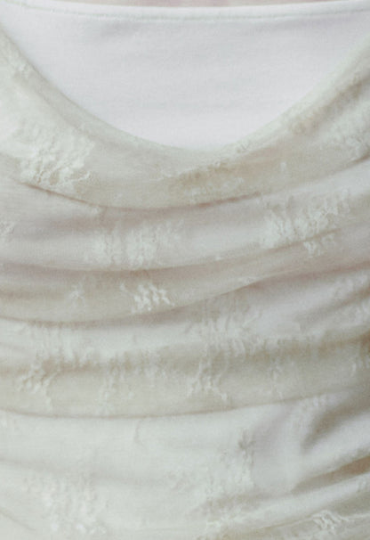 Doppellagiges trägerloses Drapé-Top mit Neckholder und Spitzen-Jacquard