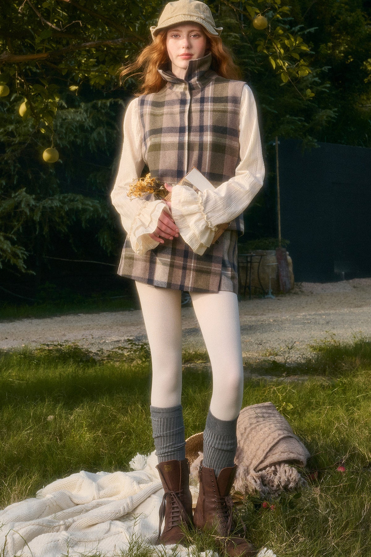 Detachable Plaid Cape Vest And A-Line Skirt Set-Up