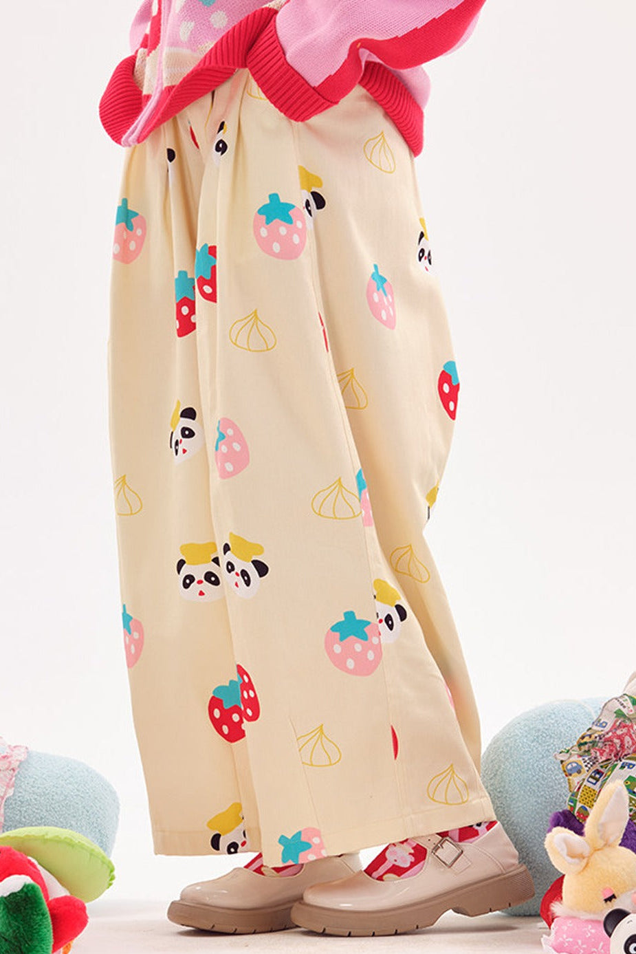Jeans im japanischen Stil mit Panda-Motiv