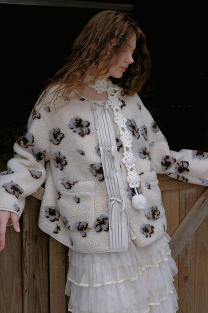 Gesteppte Fleecejacke mit Blumen und Schleife