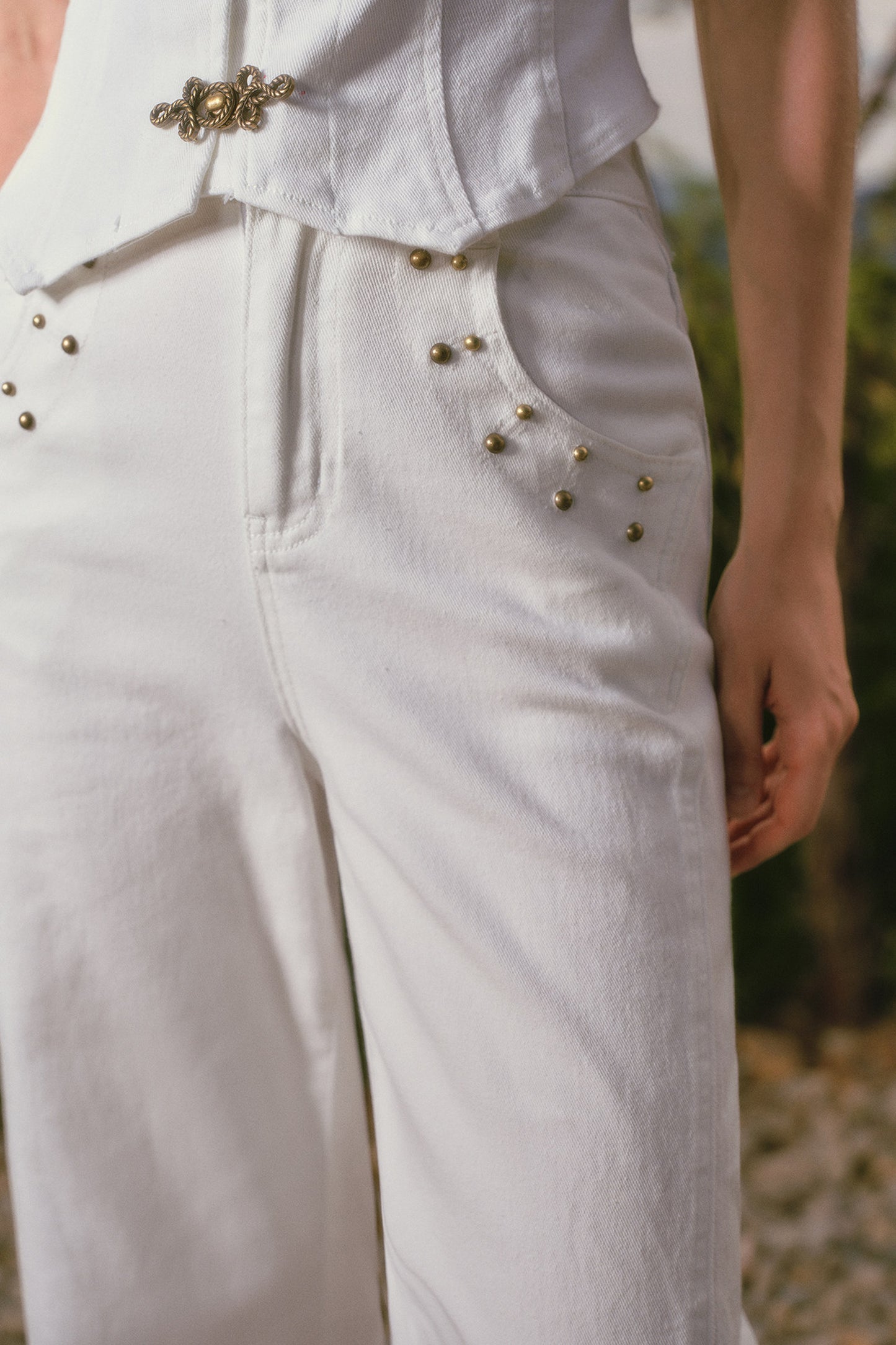 Striped Shirt and White Jeans Set-Up
