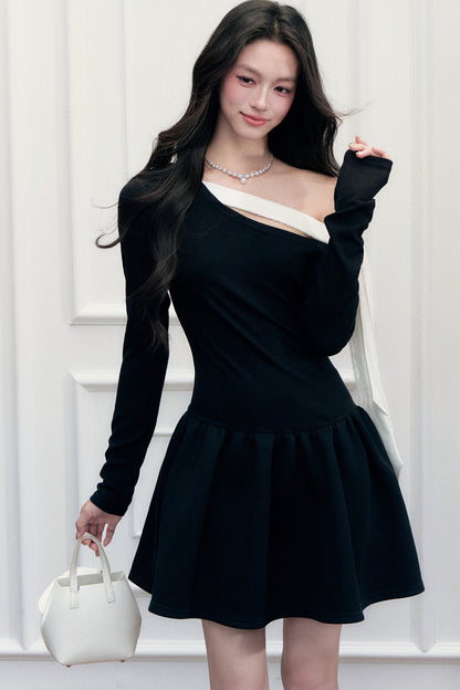 One-Shoulder Contrast Strap Dress