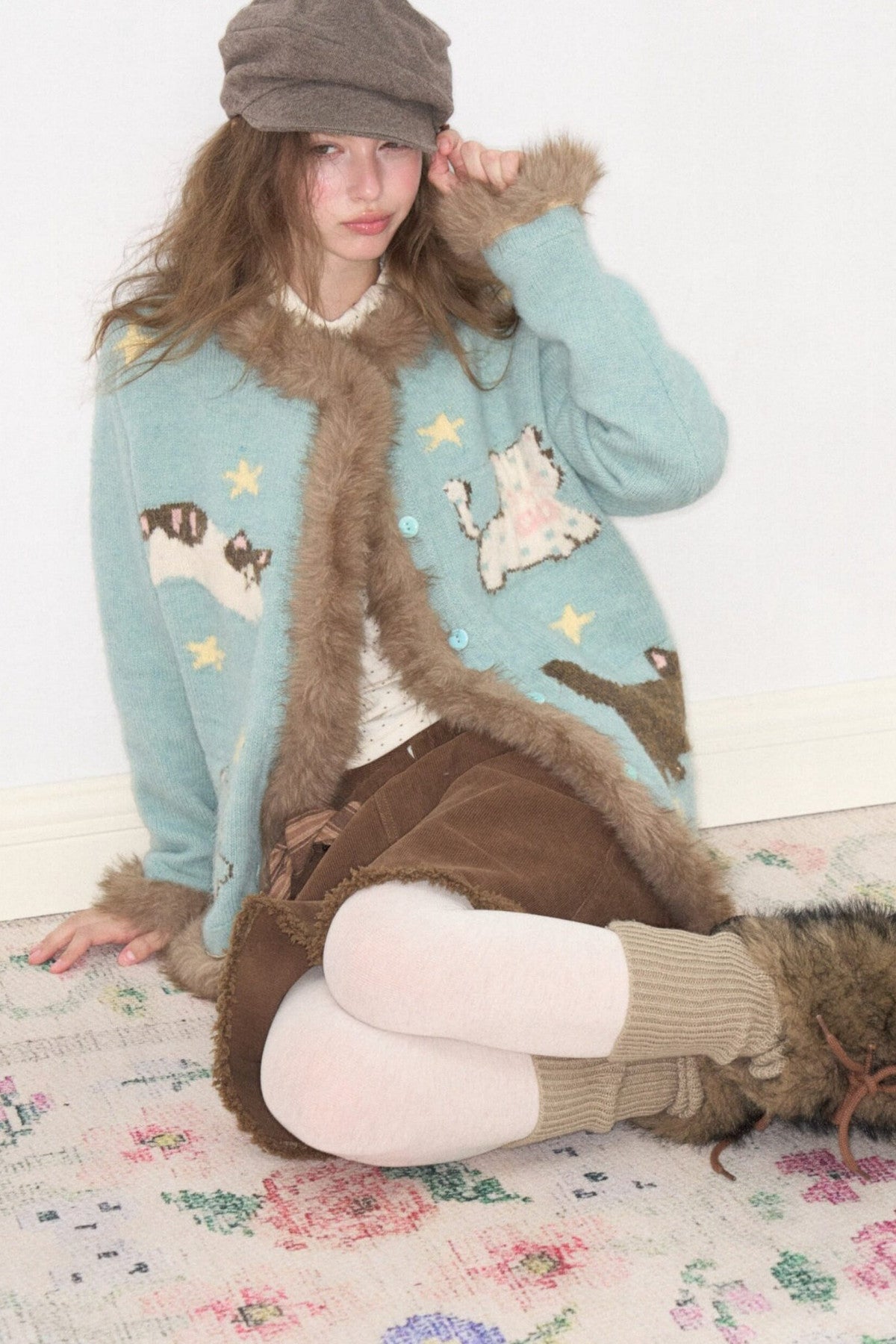 Cardigan à col en fausse fourrure avec motif de chat amusant