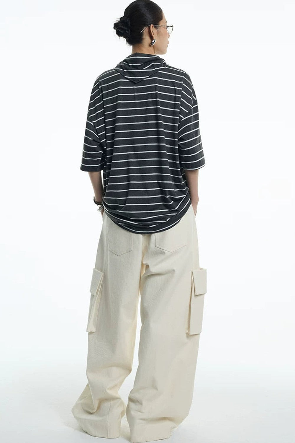 Oversize Gray White Striped Mid-Sleeve Tee