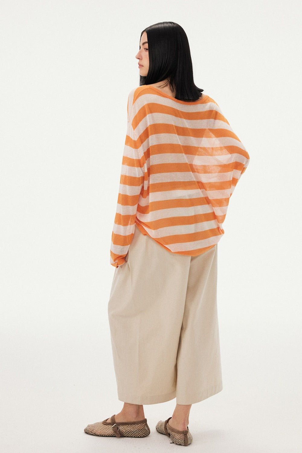 Gestreifte Bluse mit Fruchtprint und asymmetrischer Schulter