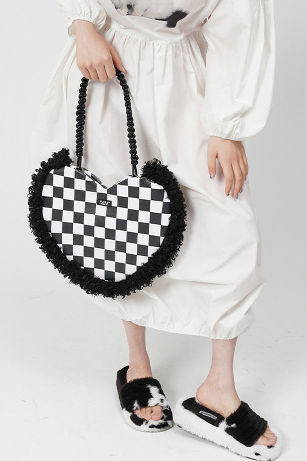 Sac bandoulière sous le bras tissé moelleux en forme de cœur
