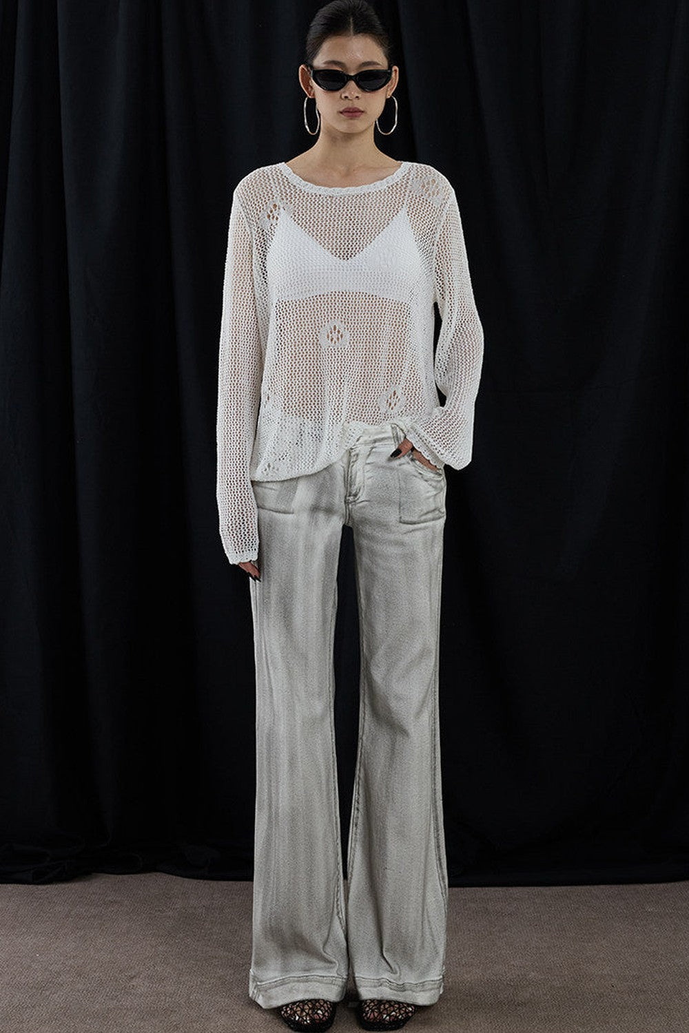 Maglia romantica bianco nuvola con spalle scoperte