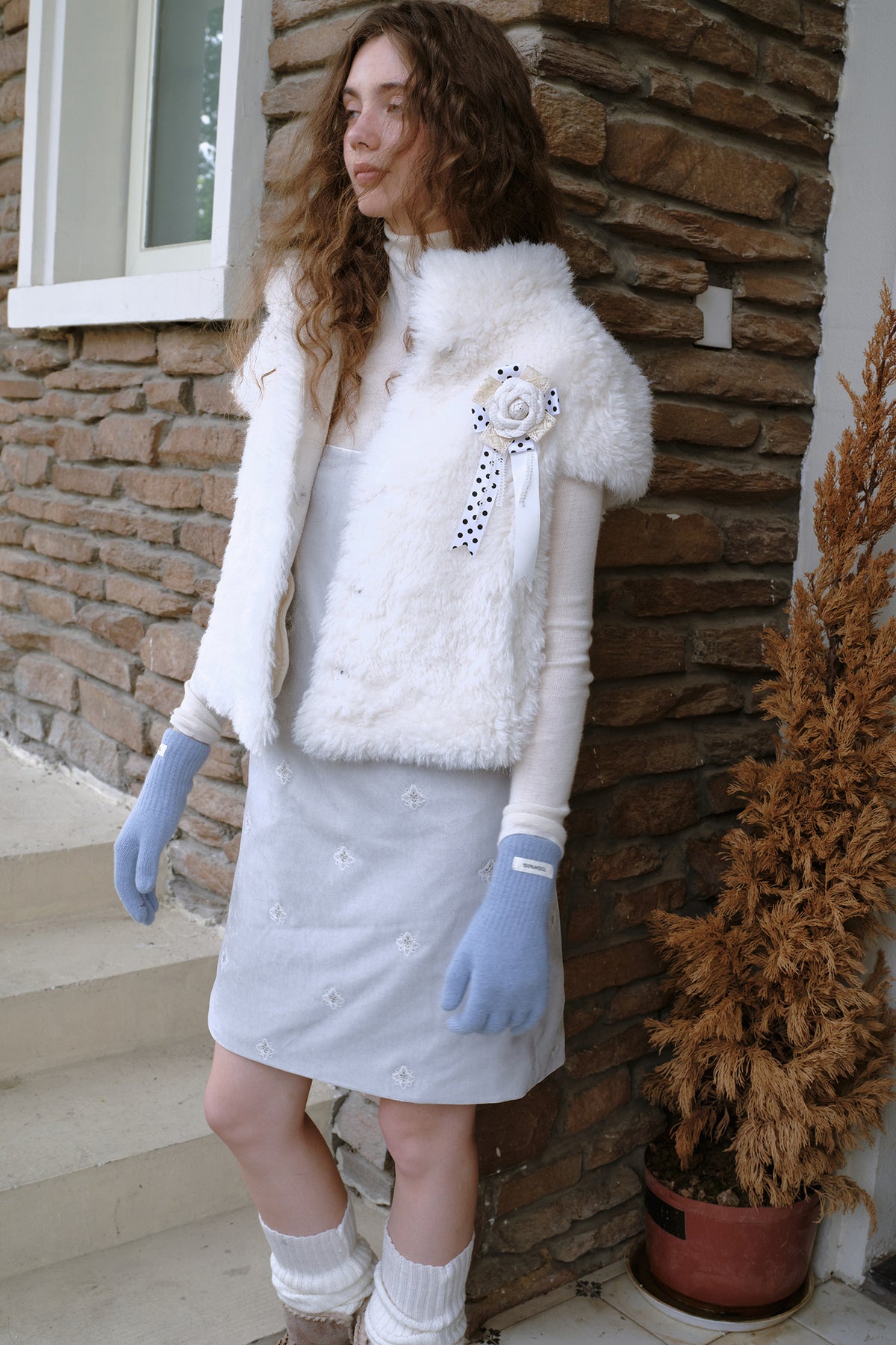 Brooch Short Fur Coat Vest