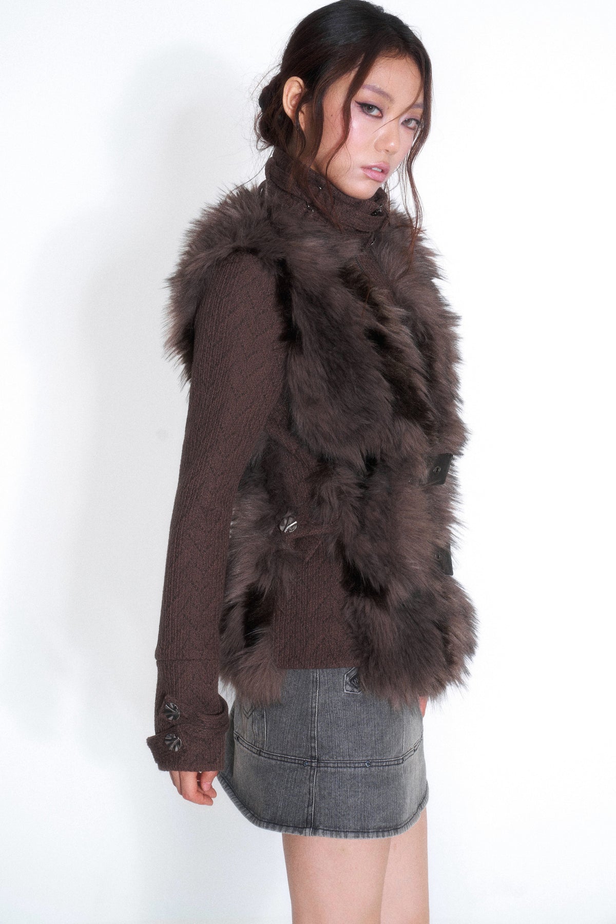 Plüschjacke mit Stehkragen und zwei Schnallen