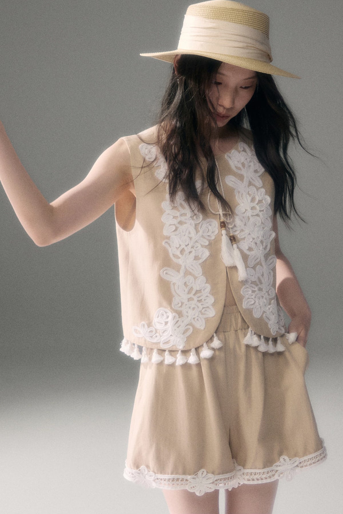 Three-Dimensional Rope Embroidery Floral Tencel Vest and Shorts Set-Up