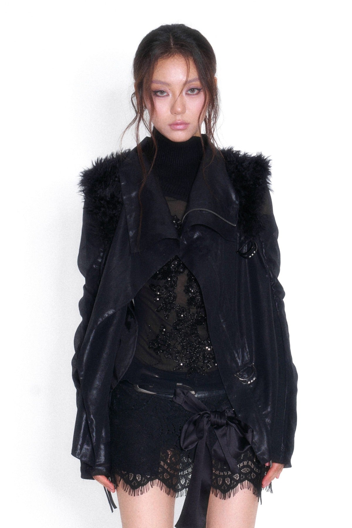 Spliced Fur Collar Scimitar Sleeve Top