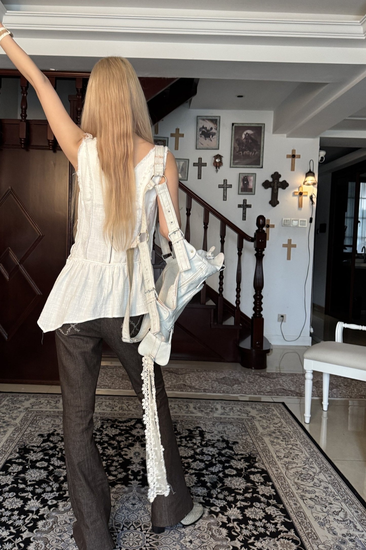 Pantalon évasé en denim patchwork médiéval