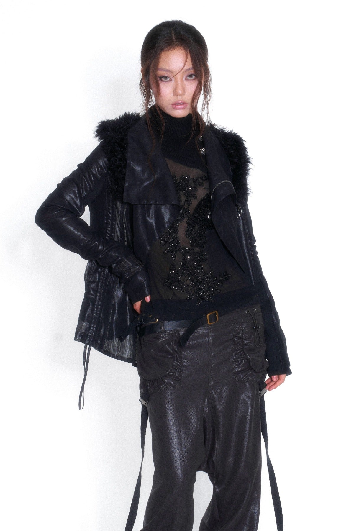 Spliced Fur Collar Scimitar Sleeve Top