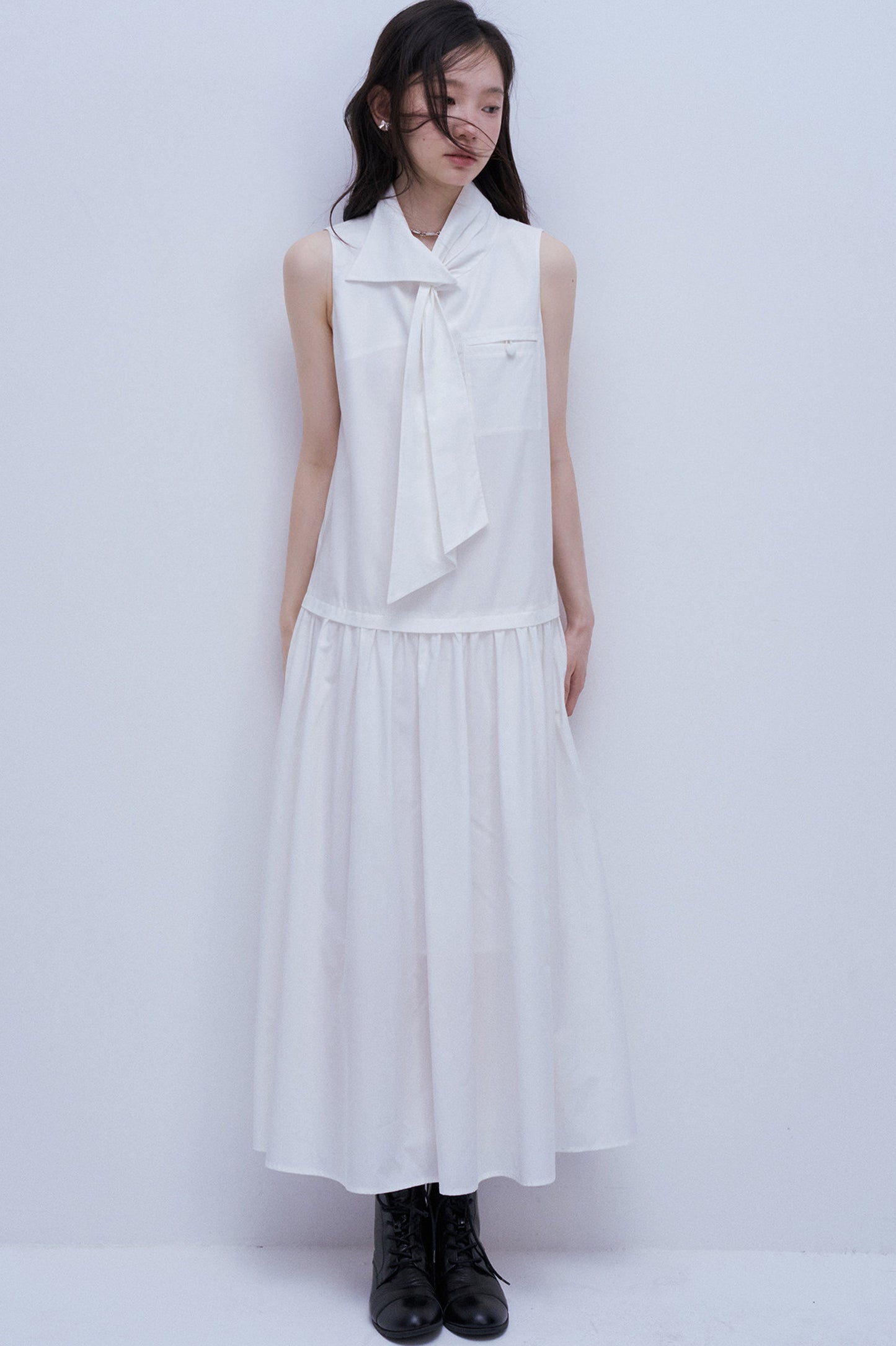Weißes Kleid aus Tencel-Baumwollmischung