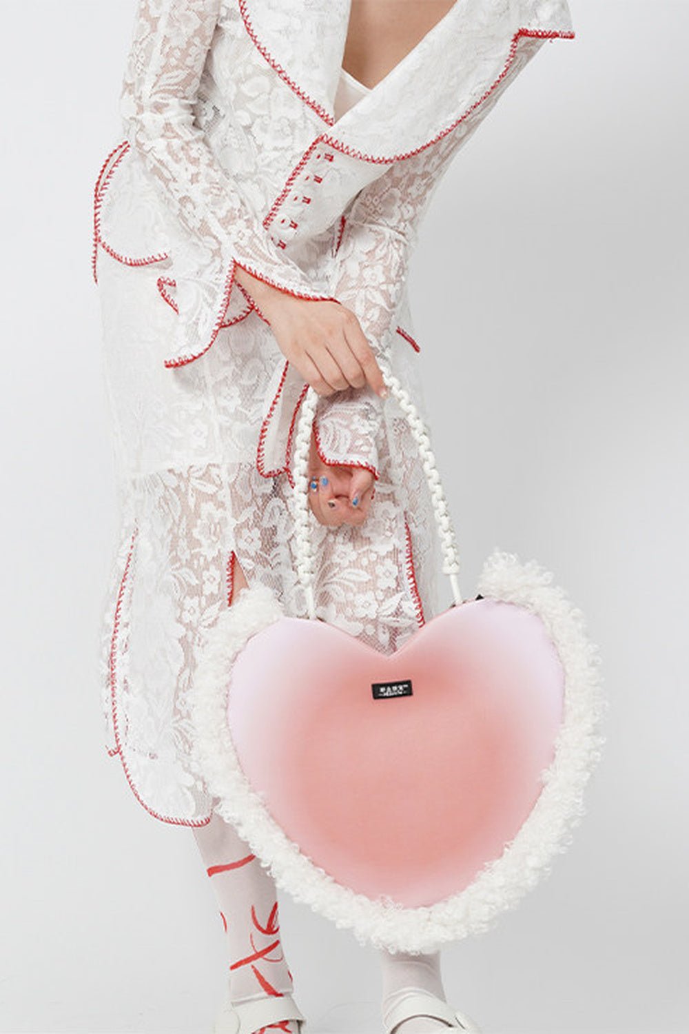 Sac bandoulière sous le bras tissé moelleux en forme de cœur