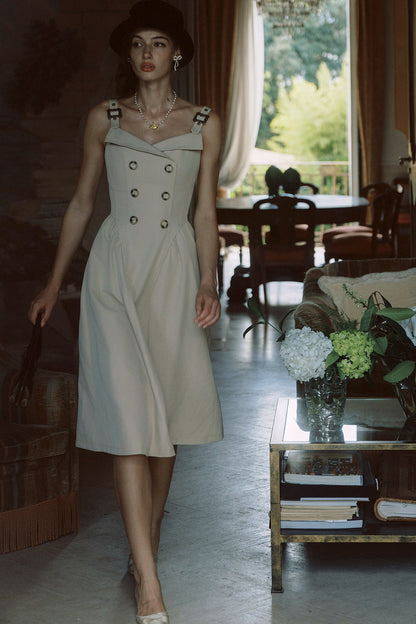 Set aus kurzer Jacke und Kleid