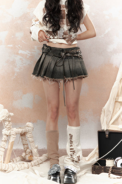 Gonna a pieghe in denim cyberpunk