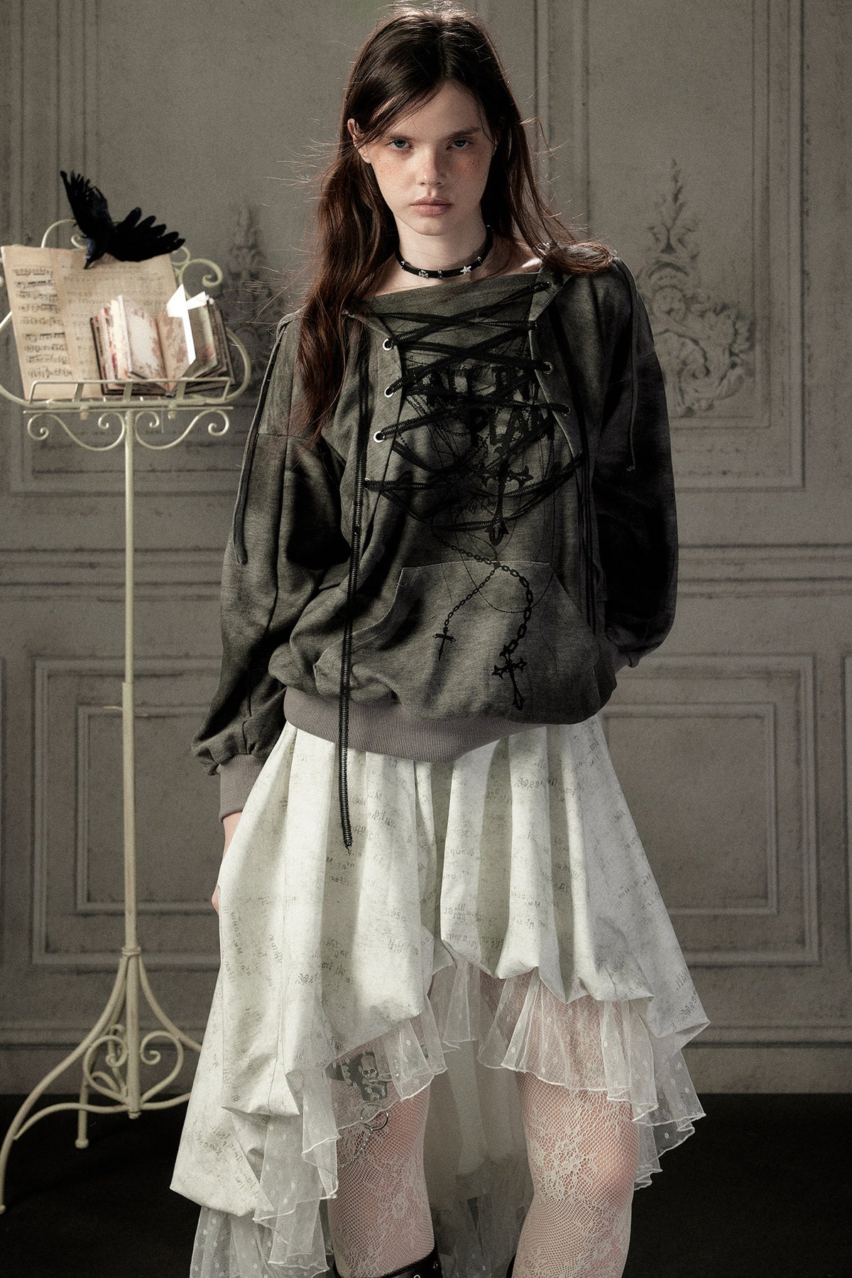 Distressed Drawstring Cross Print Hooded Pullover Sweatshirt