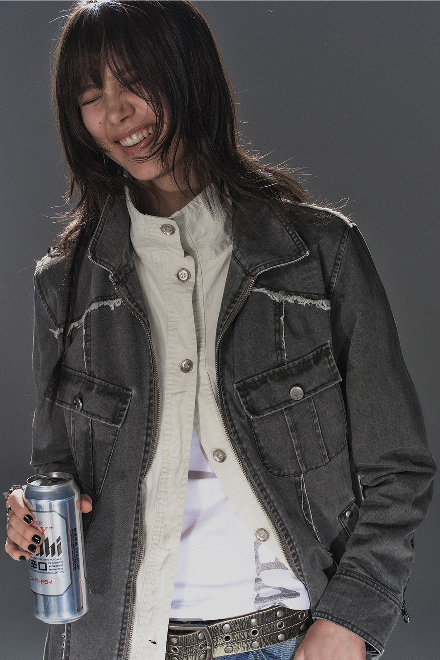 Veste mi-longue effet superposé effilochée
