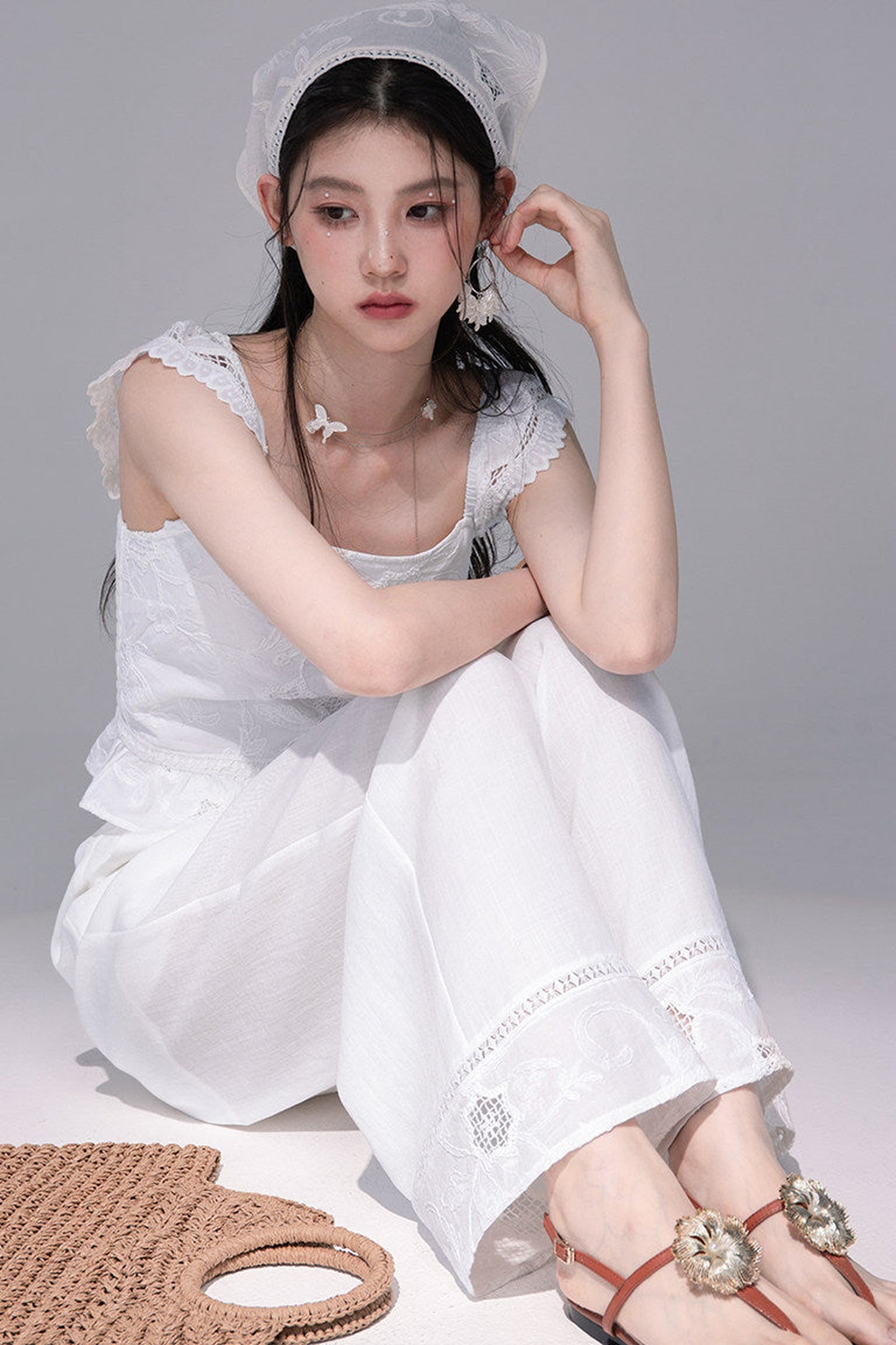 Moon White Lace Top Pants Set-Up