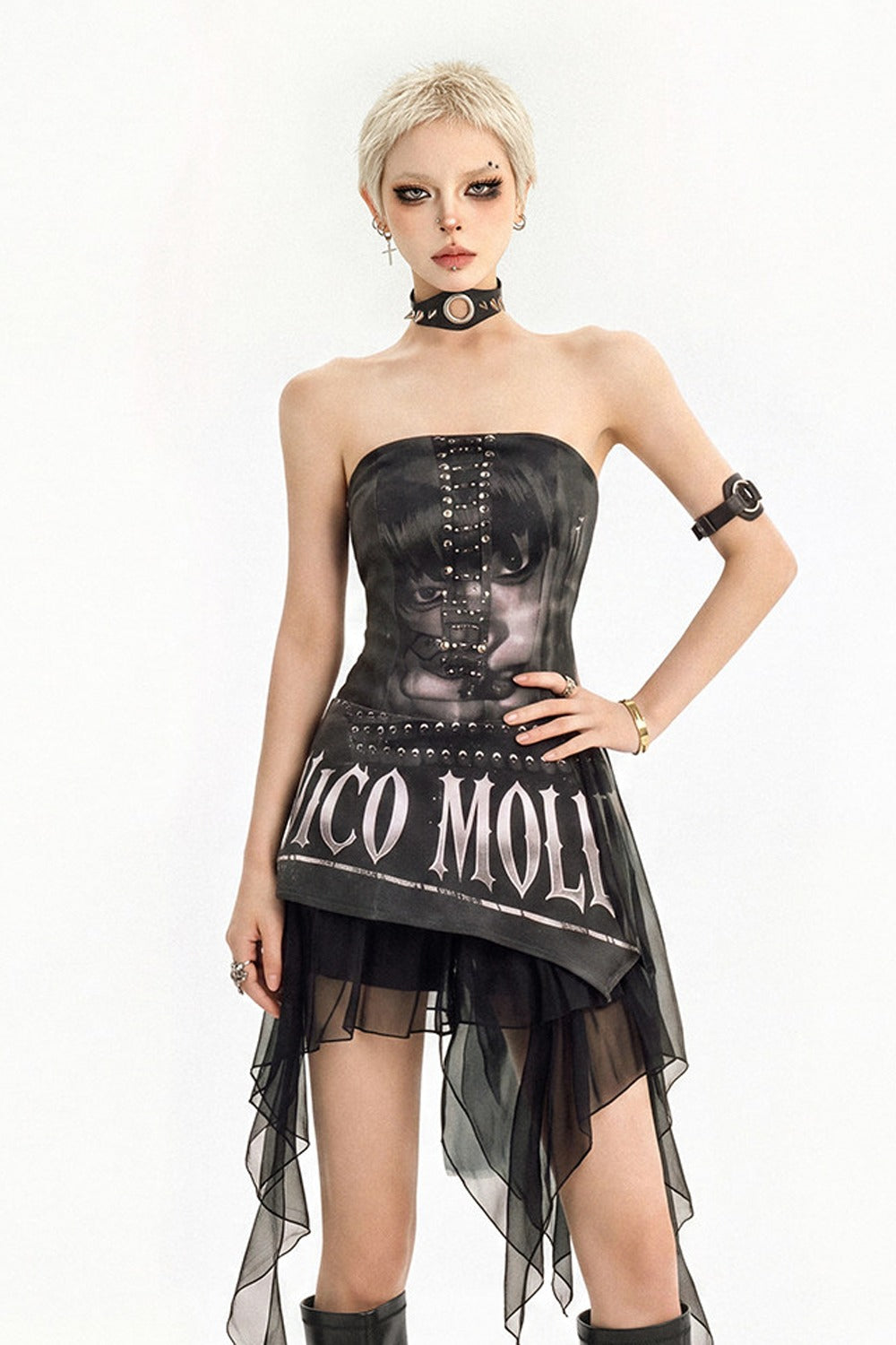 Gothisches Tube-Top-Kleid mit unregelmäßigem Saum
