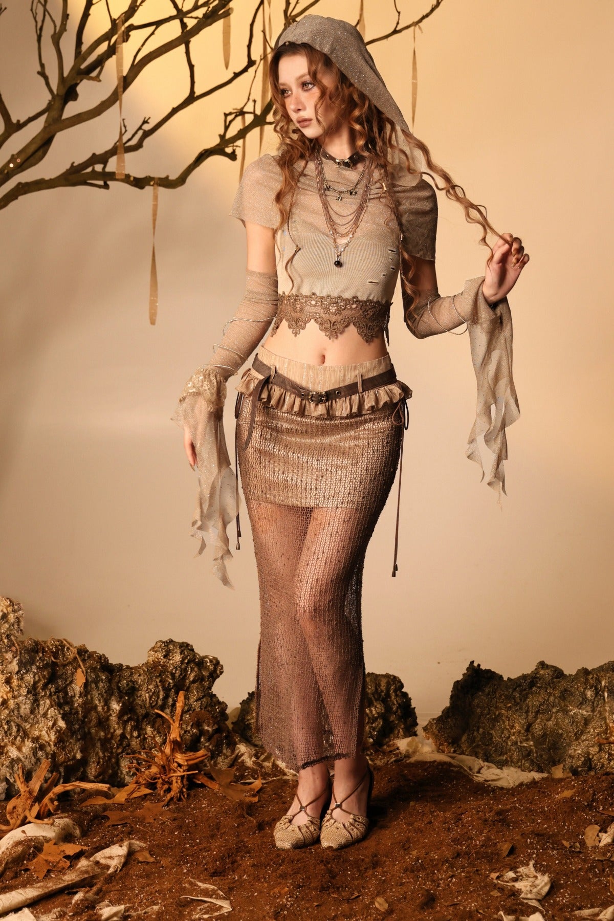 Wasteland Style Lace Camisole Hood Cape Sleeve Set-Up
