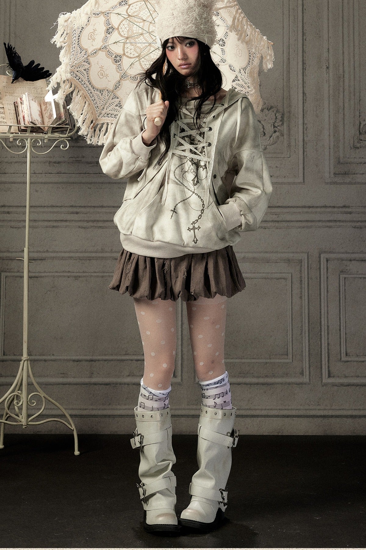 Distressed Drawstring Cross Print Hooded Pullover Sweatshirt