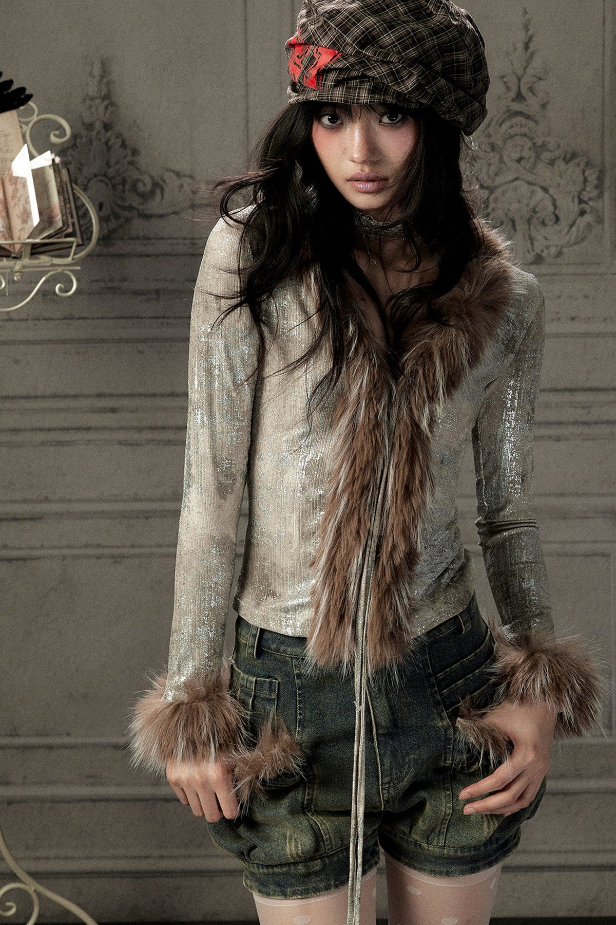 Fur Collar V-Neck Long-Sleeve T-Shirt