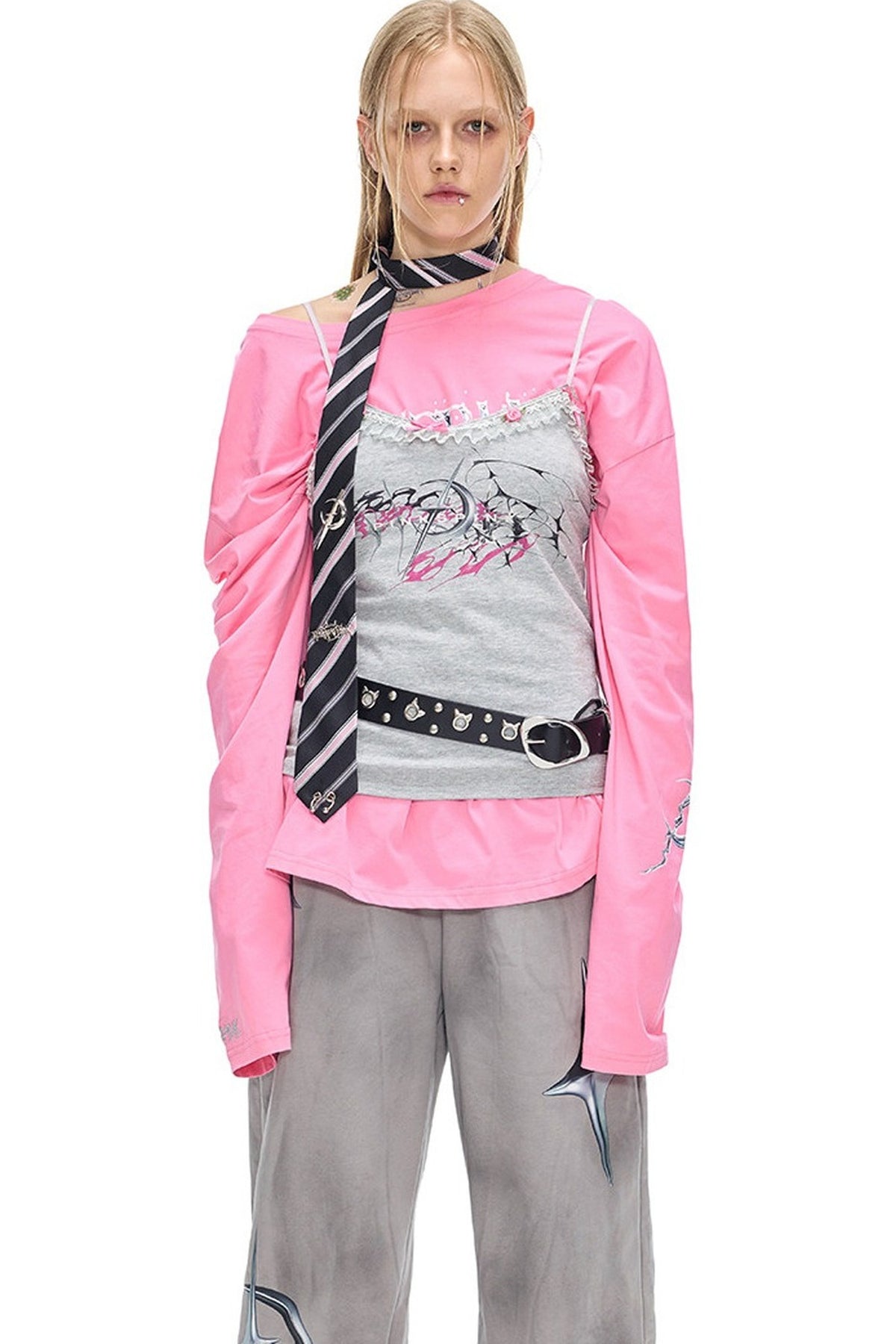 Rosa Moon-Grafik mit Farbblockdesign und Bindeband