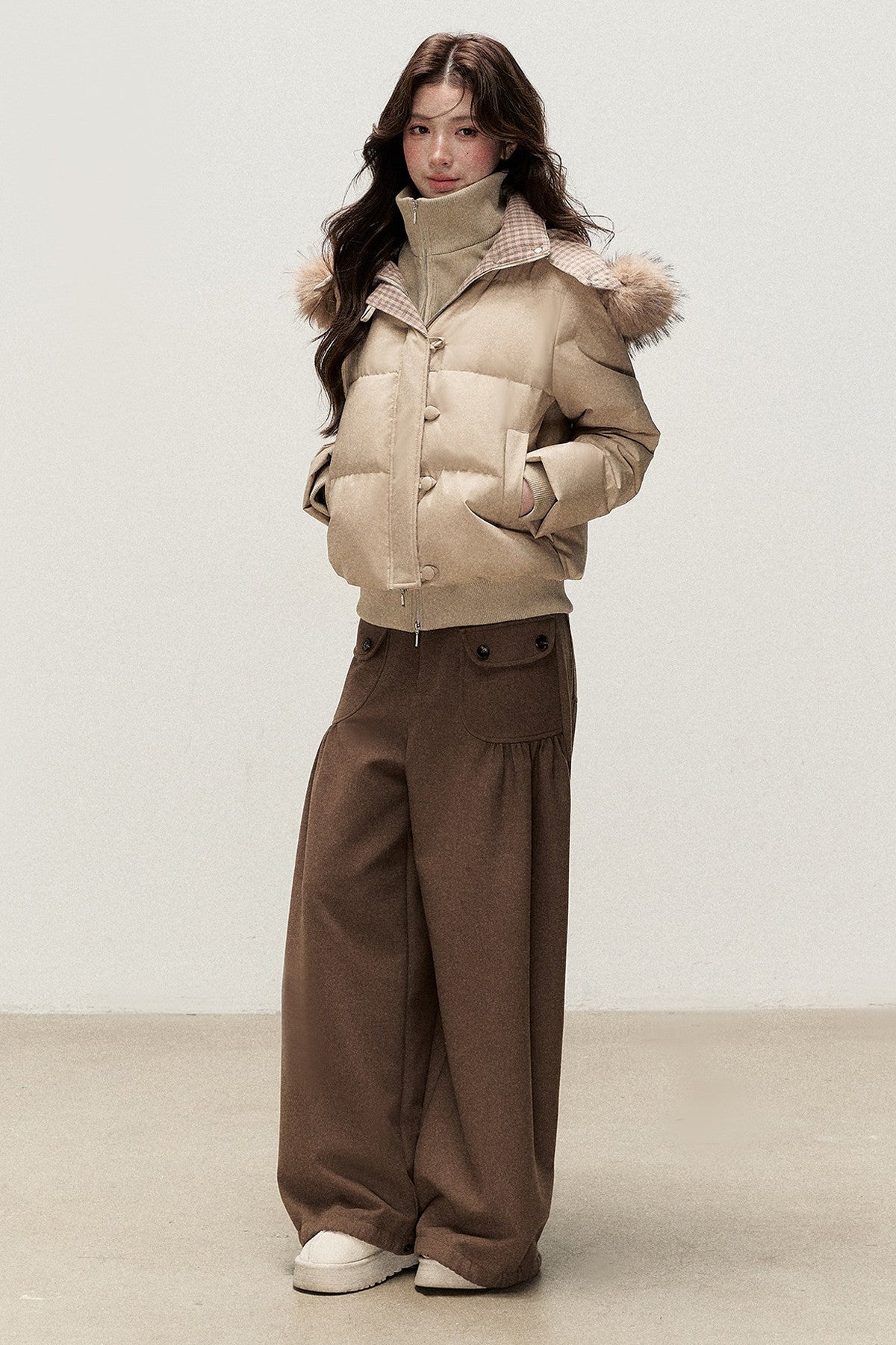 Three-Dimensional Straight-Leg Pants