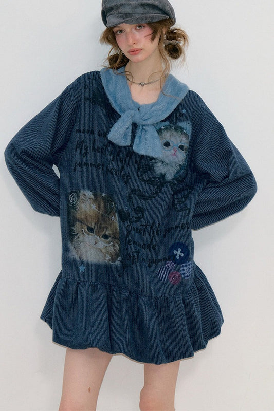 Robe en maille bleu marine à imprimé chat et col à nœud