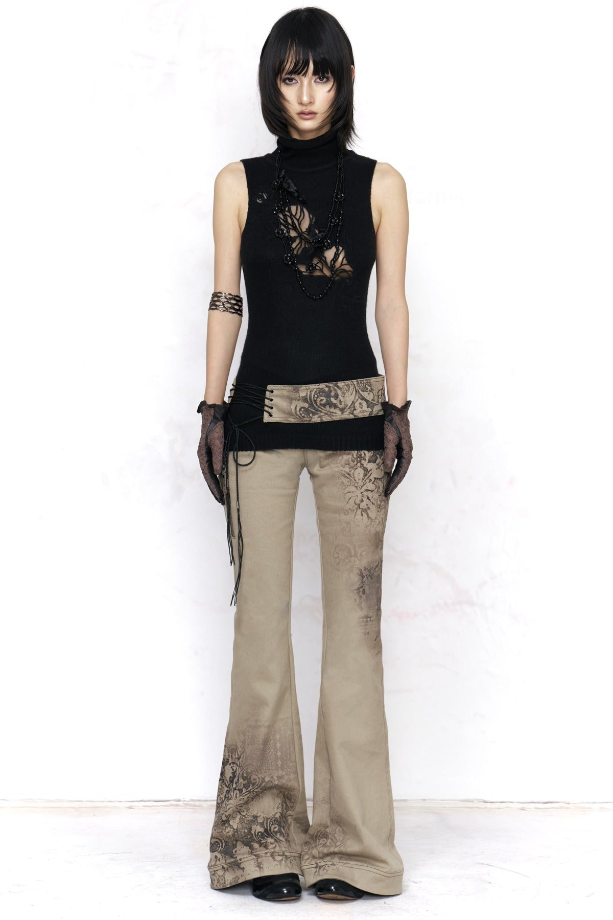 Two-Tone Hollow Embroidery Sweater Vest