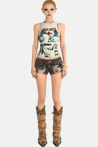 Jeansshorts im amerikanischen Stil mit Used-Effekt