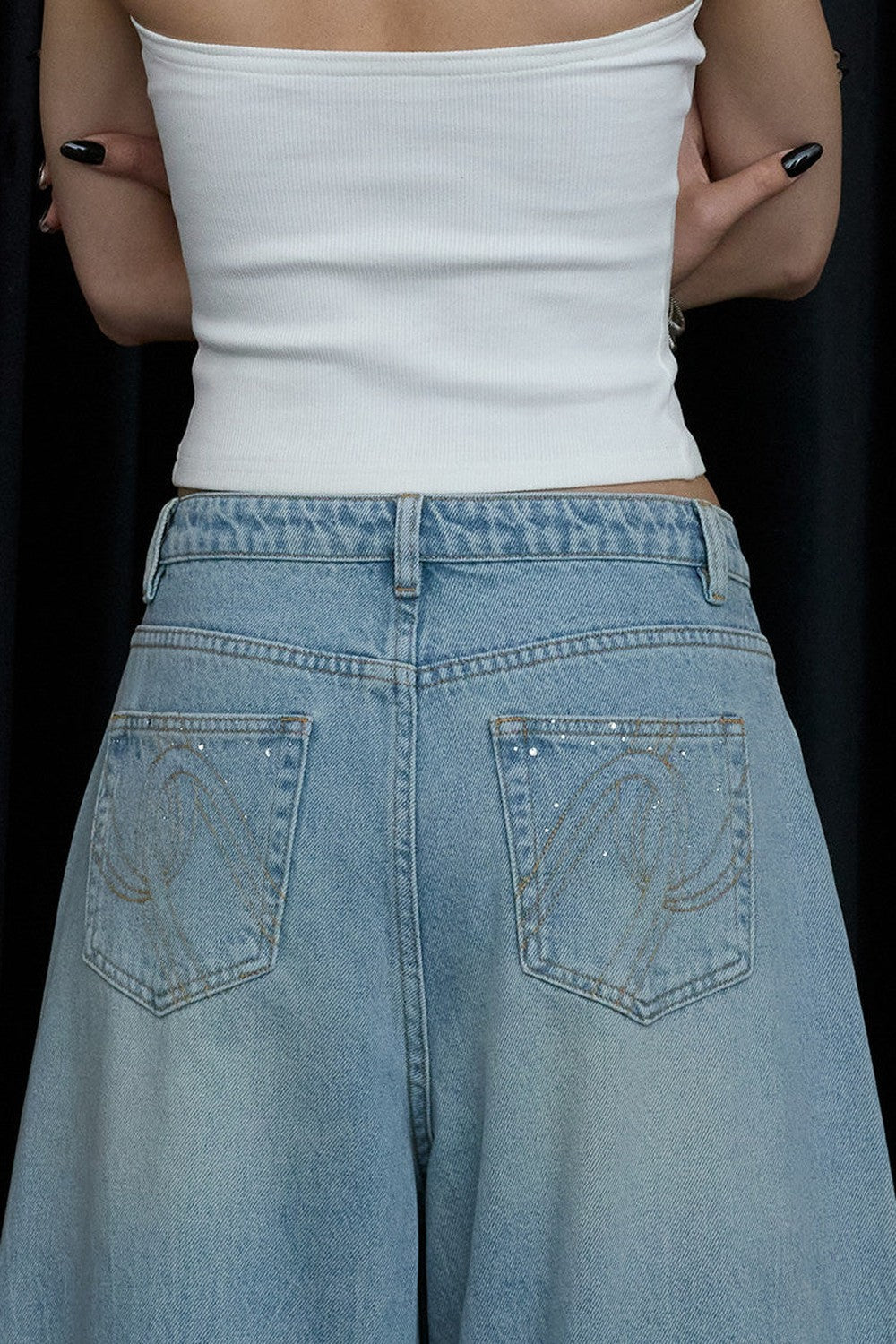 Jeans a gamba larga blu chiaro di luna