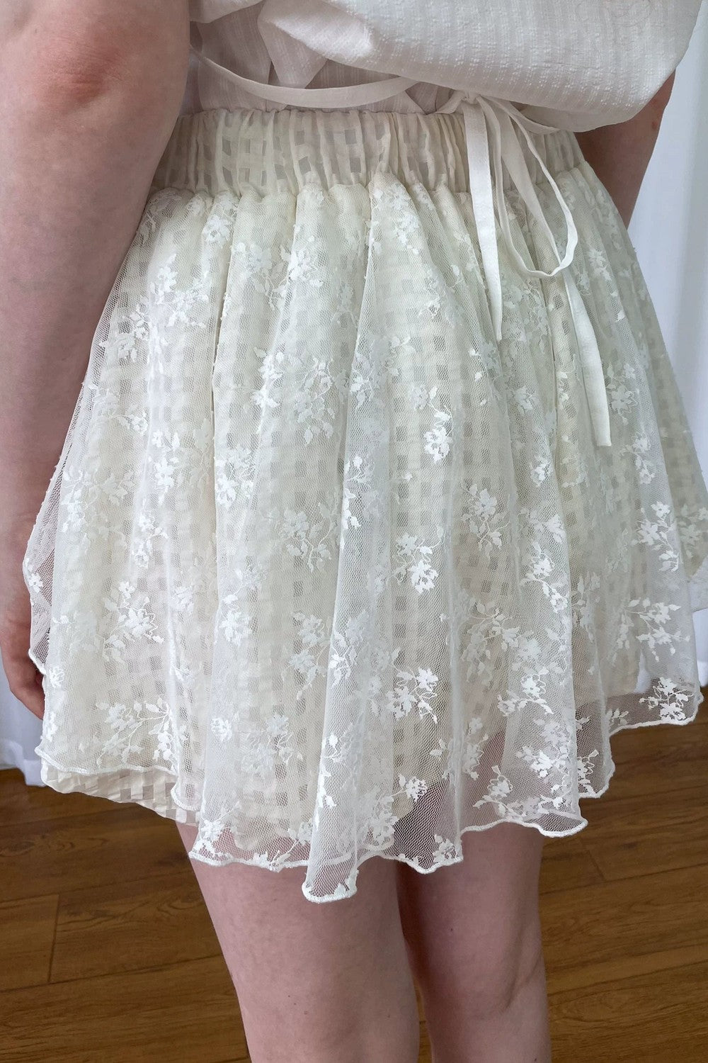 Lace Floral Textured Skirt