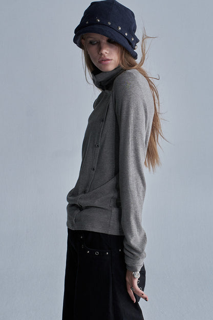 Langarmshirt mit diagonaler Knopfleiste