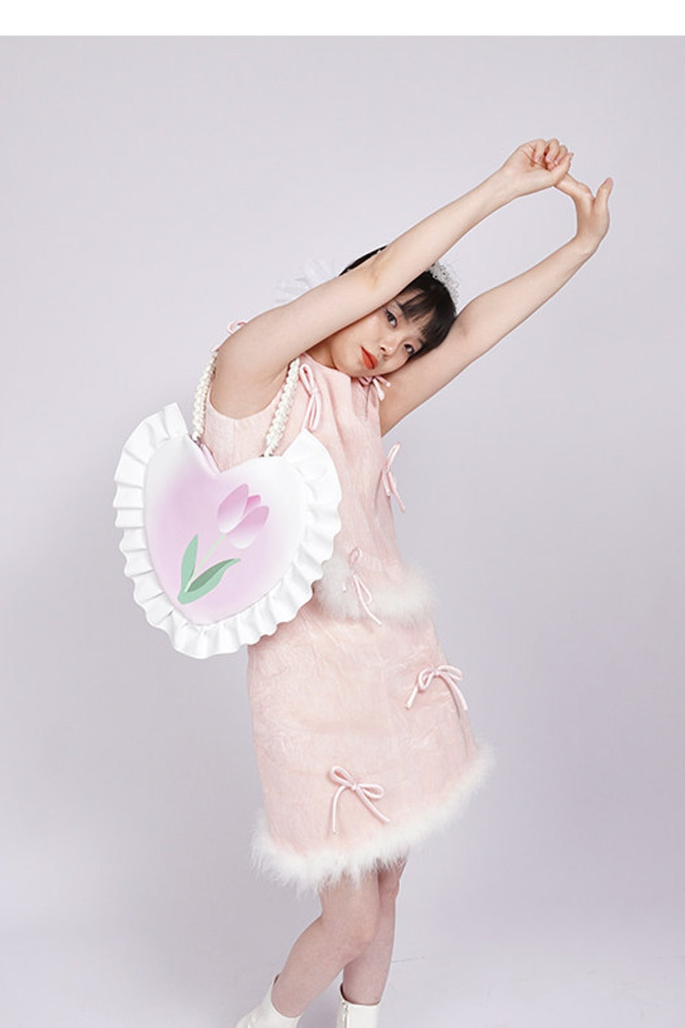 Tulip Heart Woven Crossbody Bag