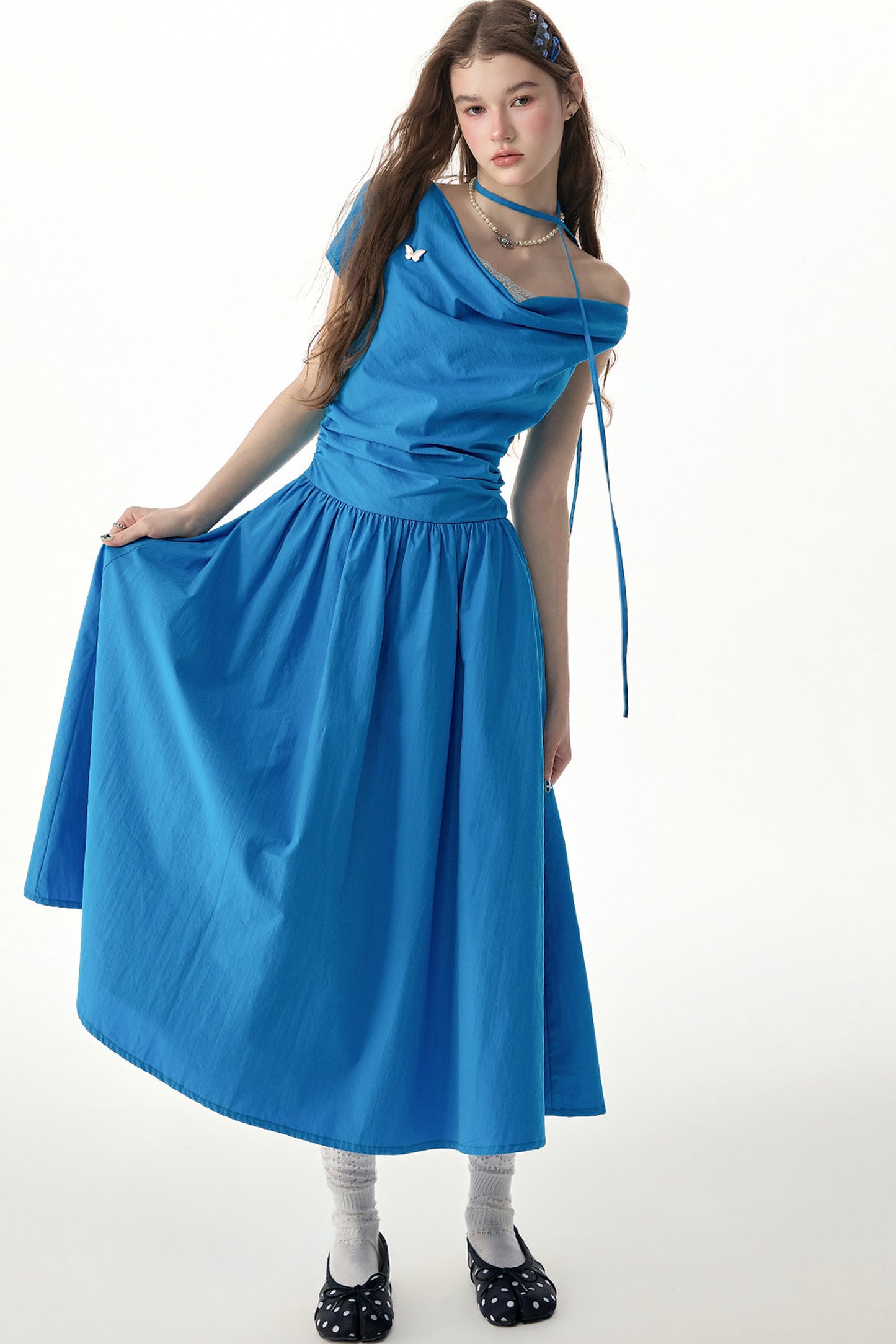 Blaues langes Kleid mit Swing-Kragen