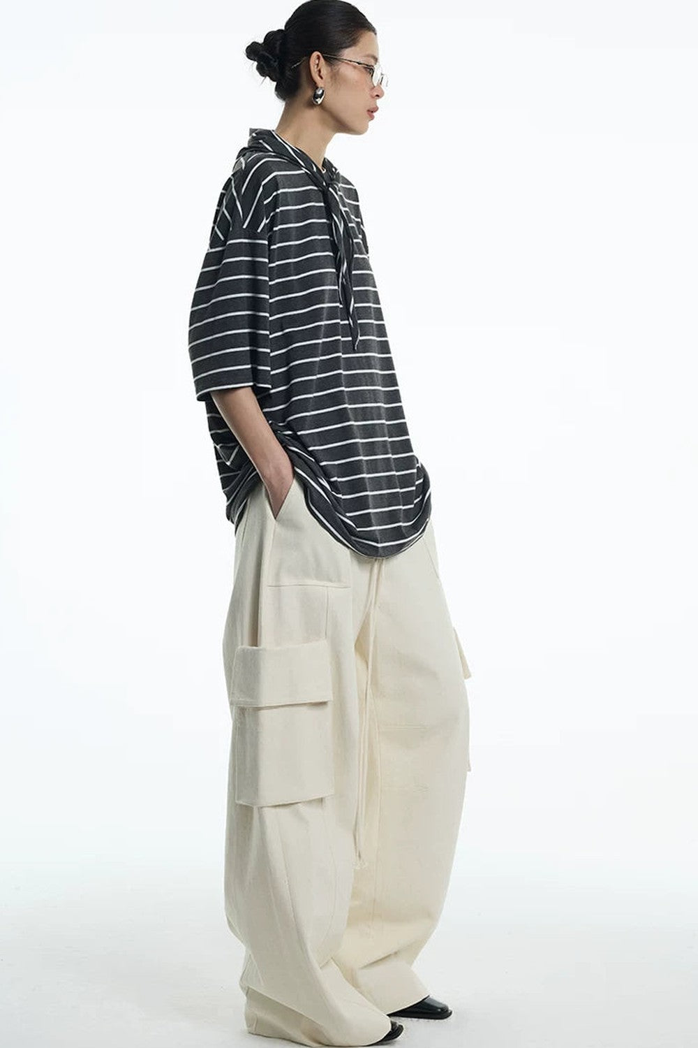 Oversize Gray White Striped Mid-Sleeve Tee