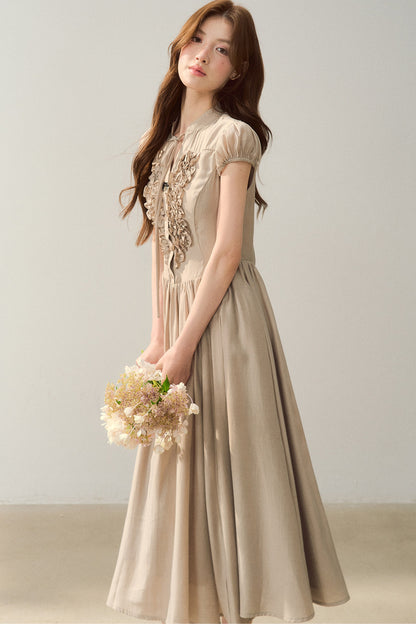 Robe à col en V à motif floral en acétate