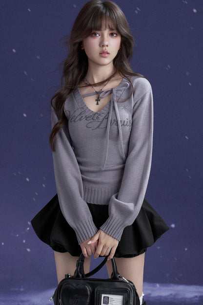 Schwarz-violetter Pullover mit V-Ausschnitt und Bindeband