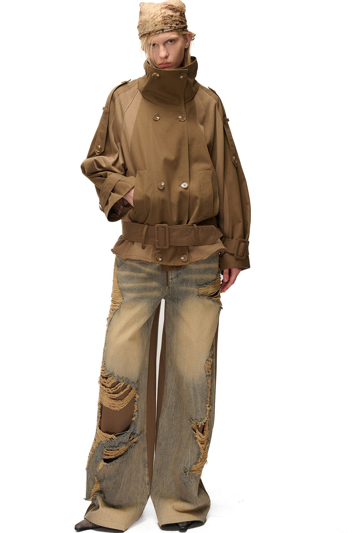 Kurzer Trenchcoat im Patchwork-Stil