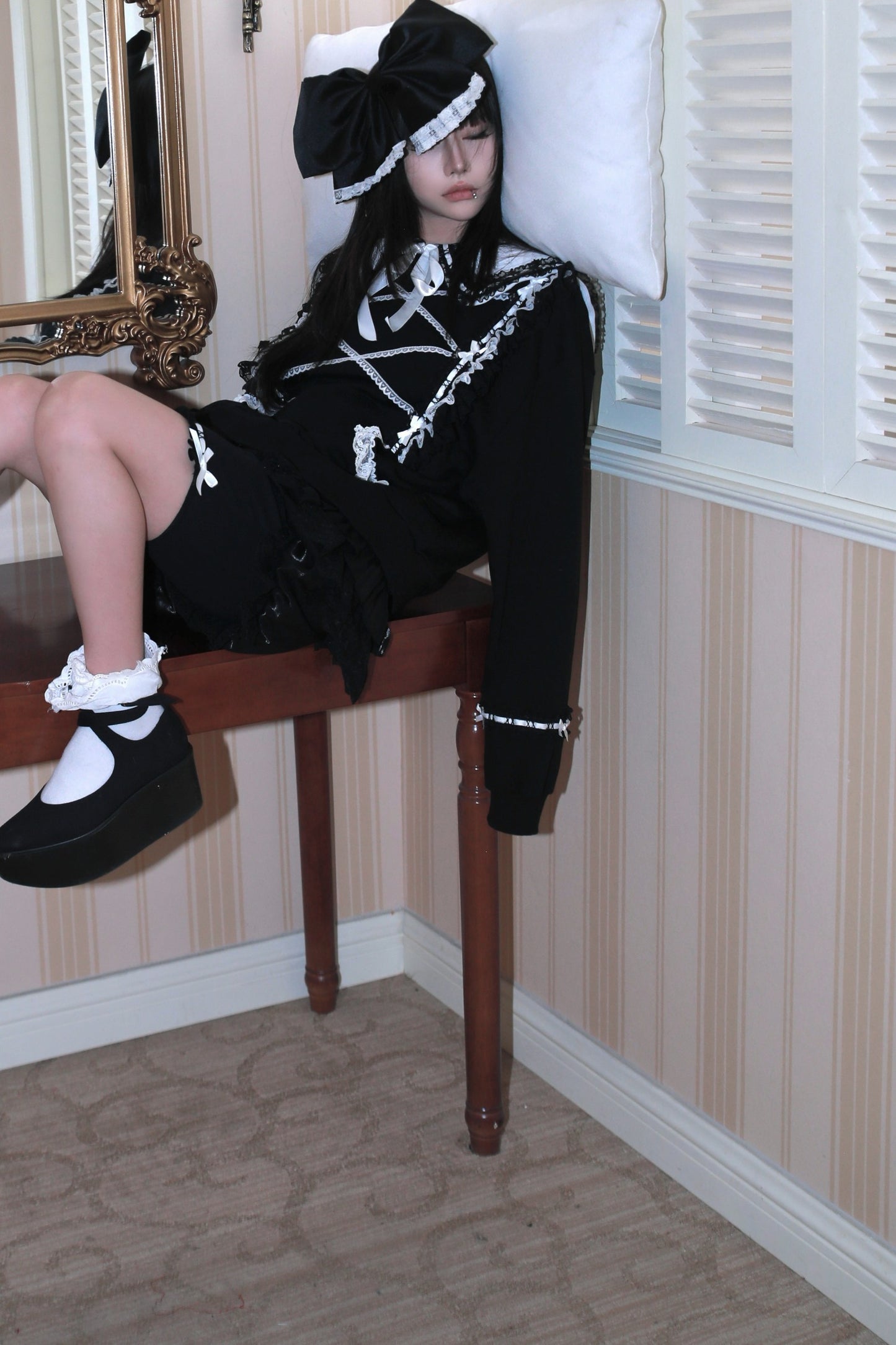 Bow Lace Trim Detachable Collar Sweatshirt and Leggings Set-Up